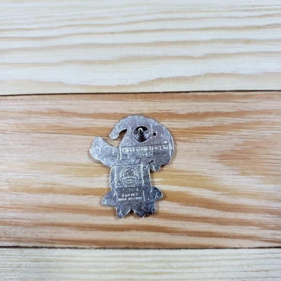 Hidden Mickey Mardi Gras - Pluto Pin - Picture 3 of 3